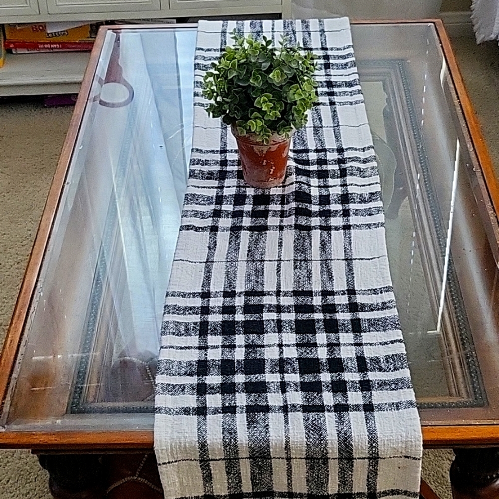 Anthropologie farmhouse cotton table runner